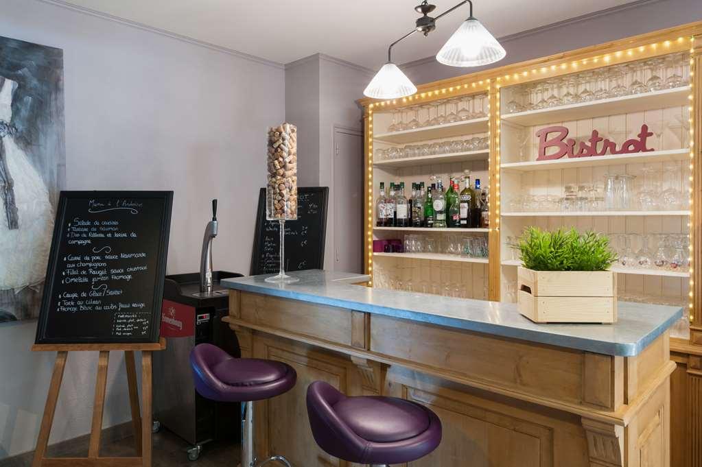 The Originals City, Hotel La Saulaie, Saumur Ouest Doue-la-Fontaine Restaurant photo