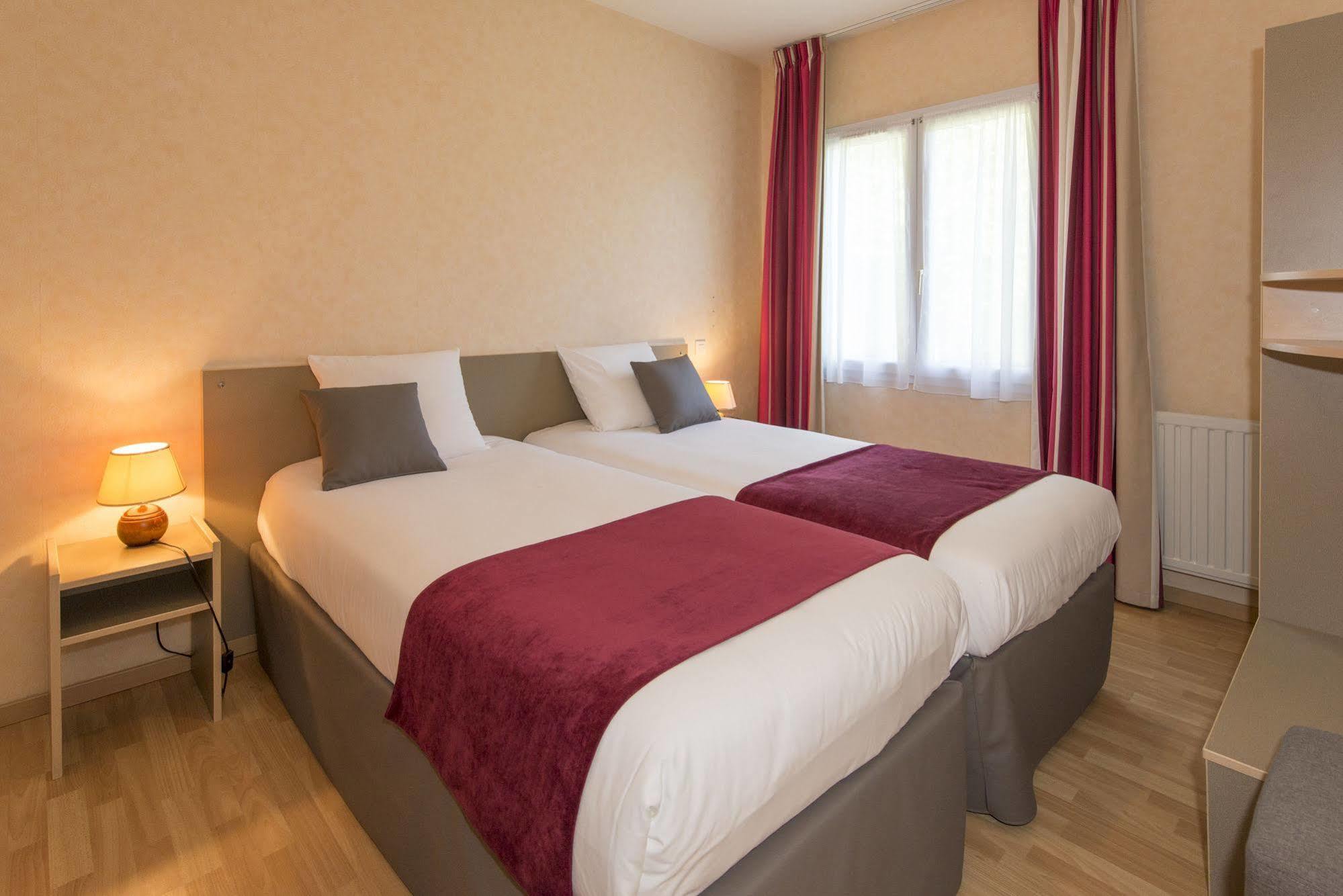 The Originals City, Hotel La Saulaie, Saumur Ouest Doue-la-Fontaine Exterior photo